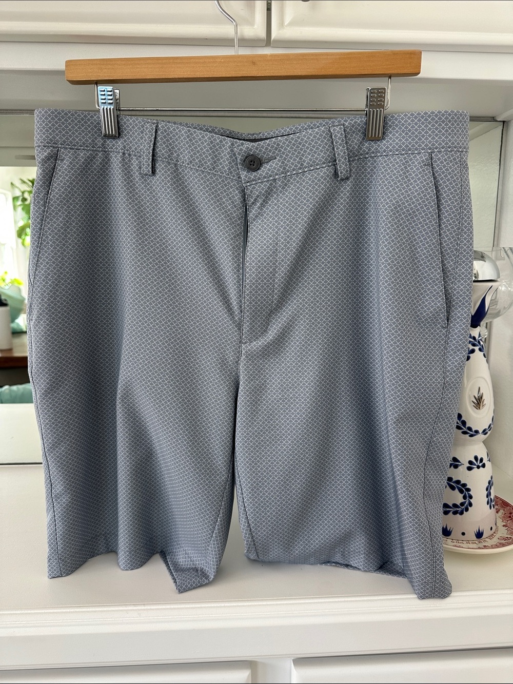 PGA Men's Light Blue/gray Patterned poly-Blend Shorts